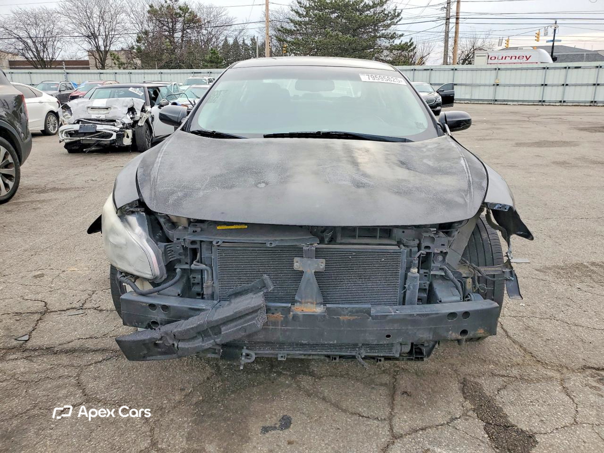 Nissan Maxima 2011