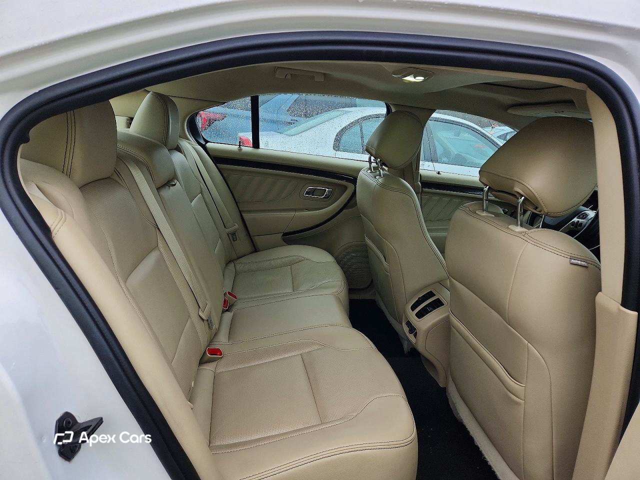 Ford Taurus 2019