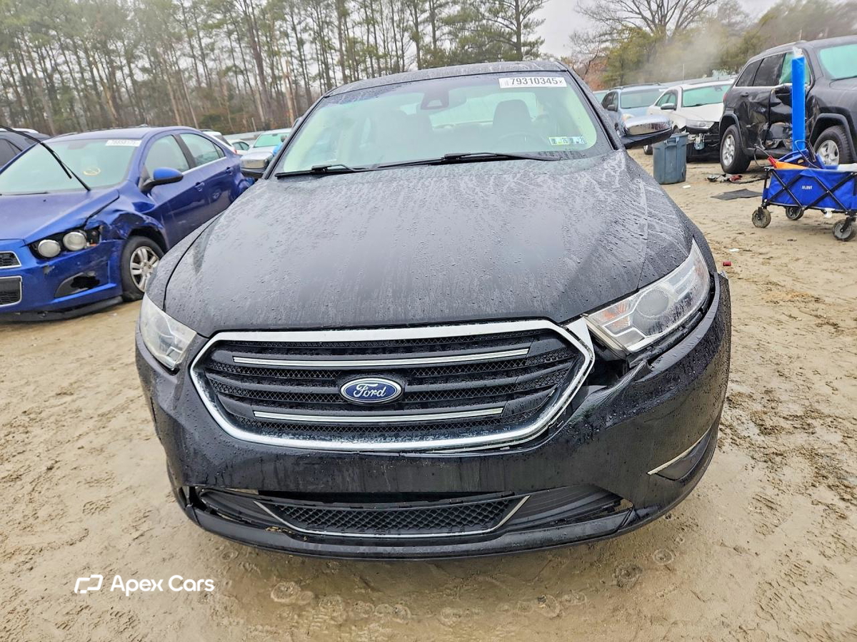Ford Taurus 2017