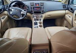 Toyota Highlander 2013