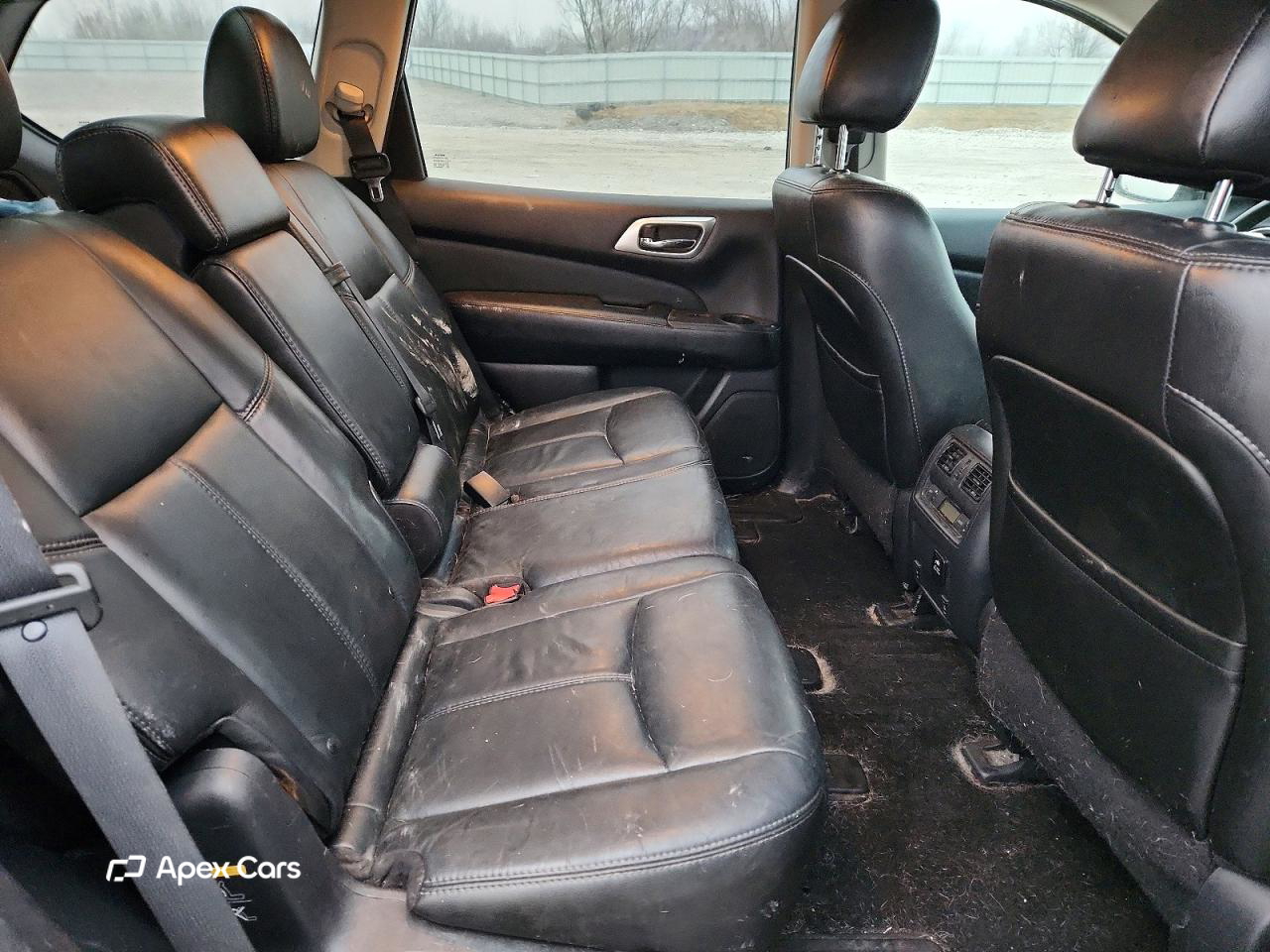 Nissan Pathfinder 2014