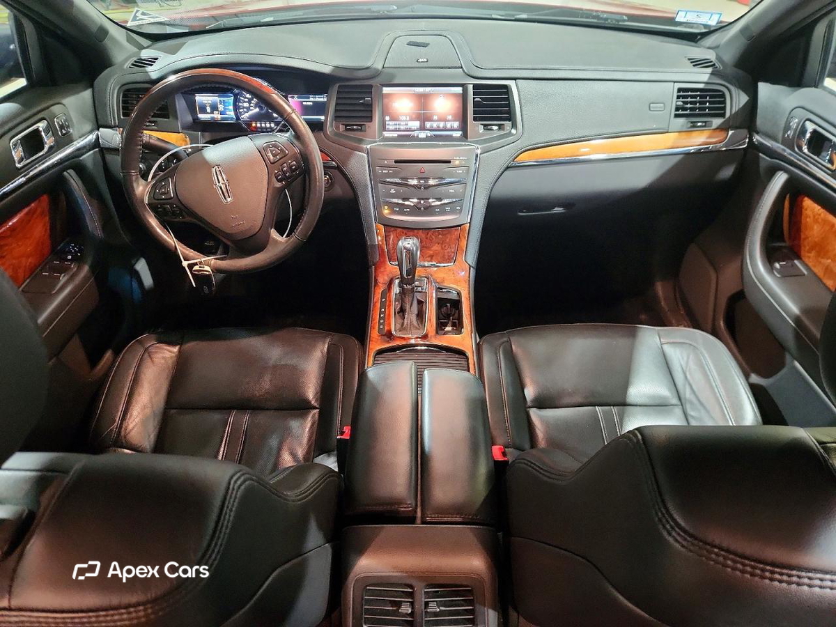 Lincoln MKS 2014