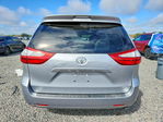 Toyota Sienna 2015