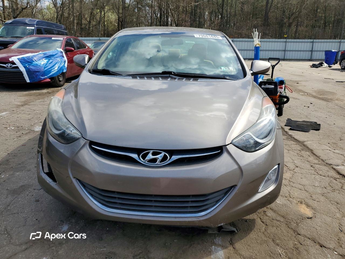 Hyundai Elantra 2013