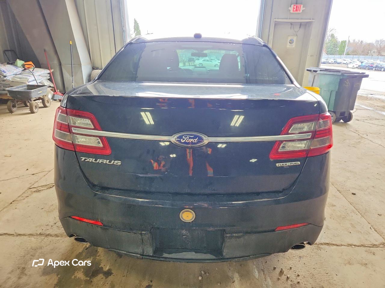 Ford Taurus 2016
