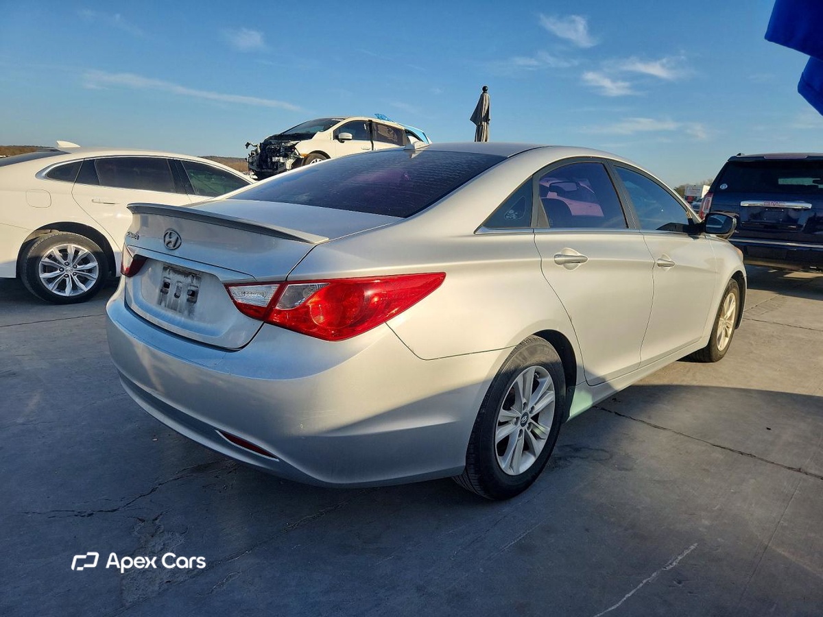 Hyundai Sonata 2013