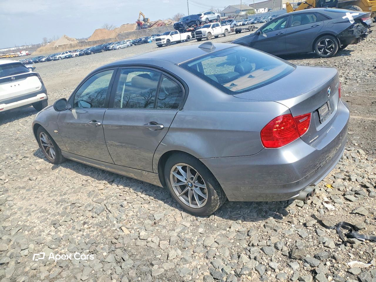 BMW Series 3 2010