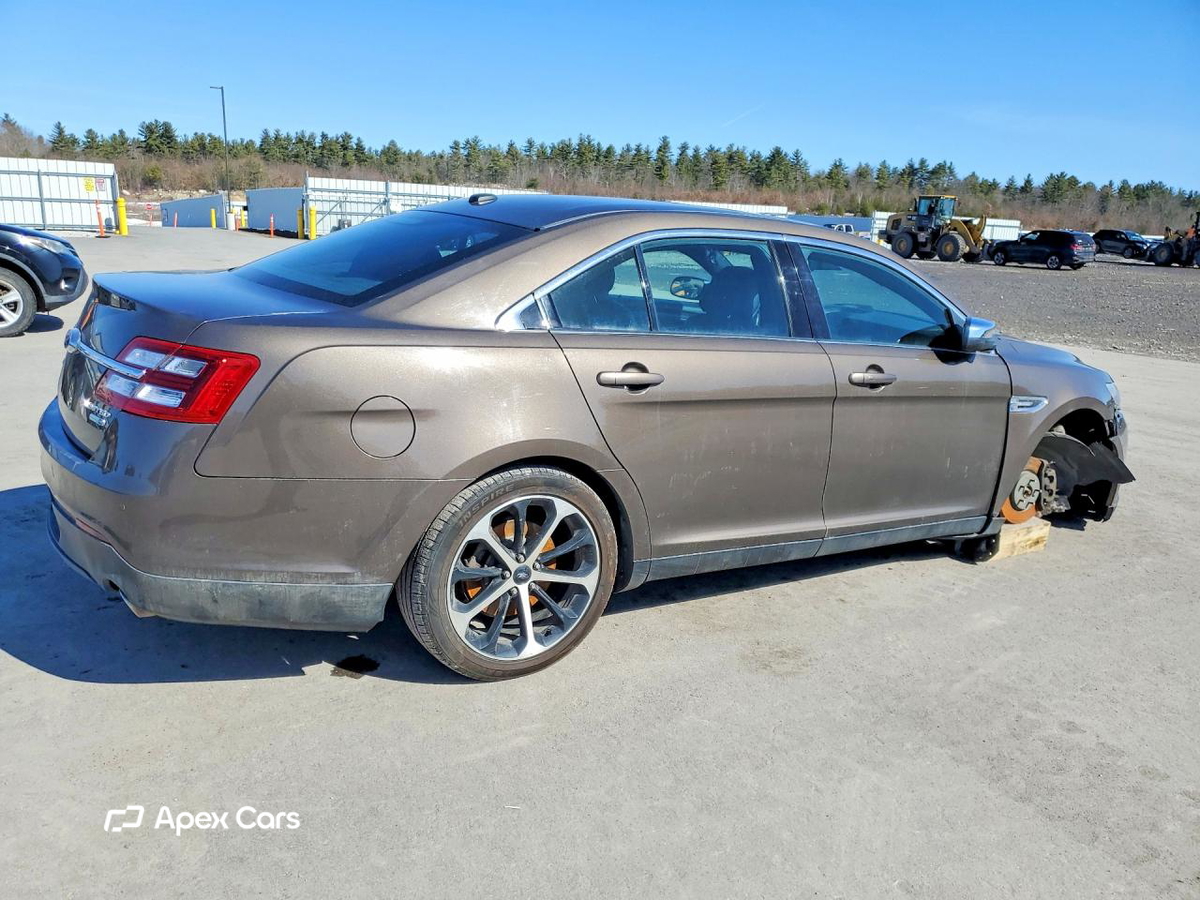 Ford Taurus 2015