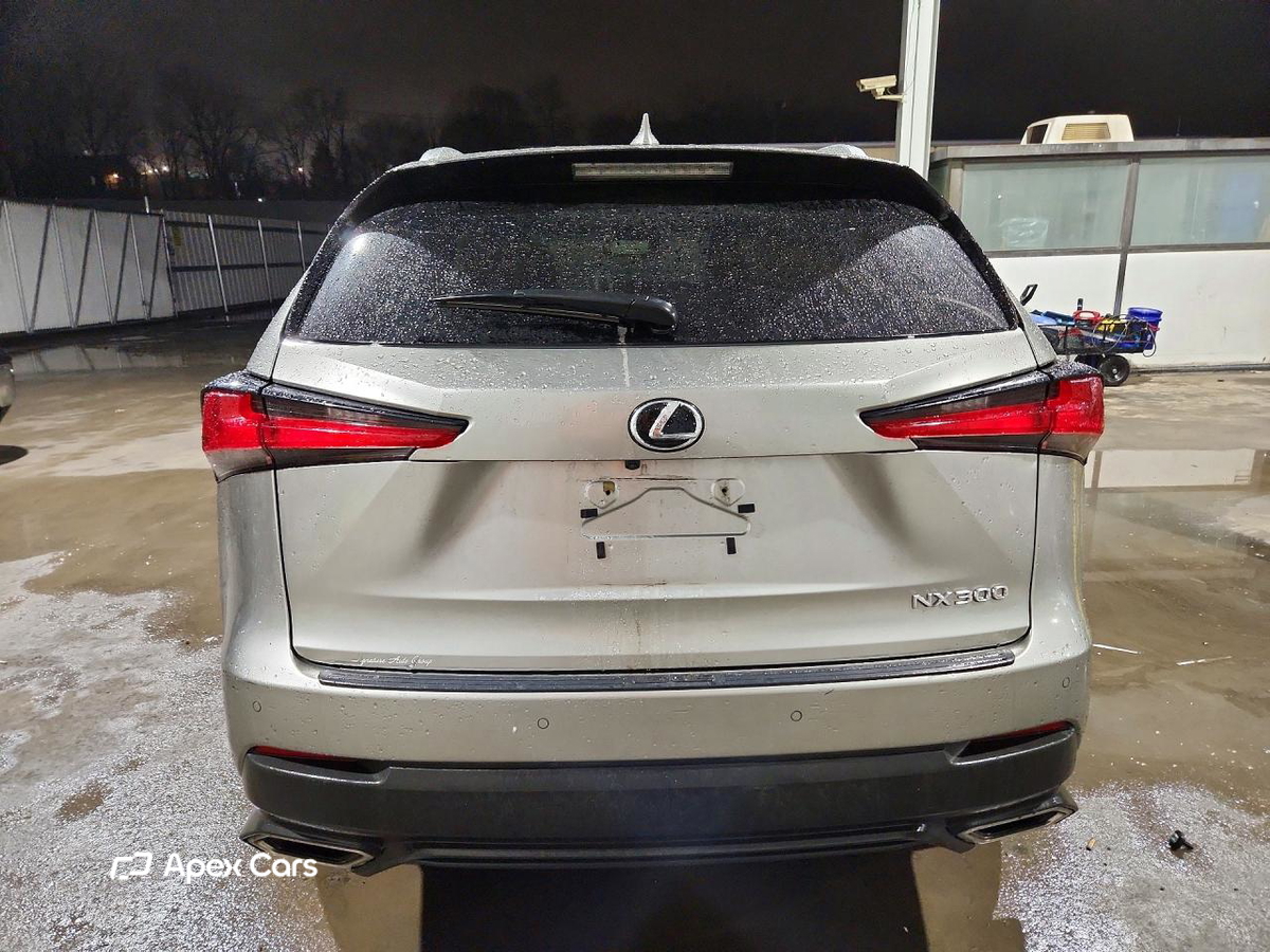 Lexus NX 2021