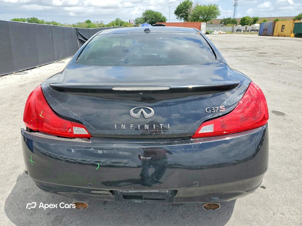Infiniti G 2012