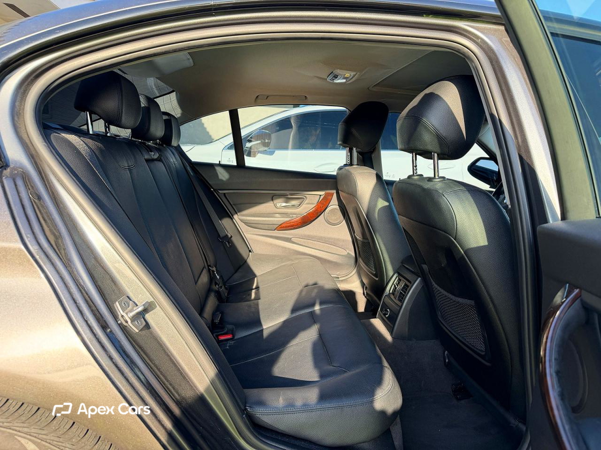 BMW Series 3 2015