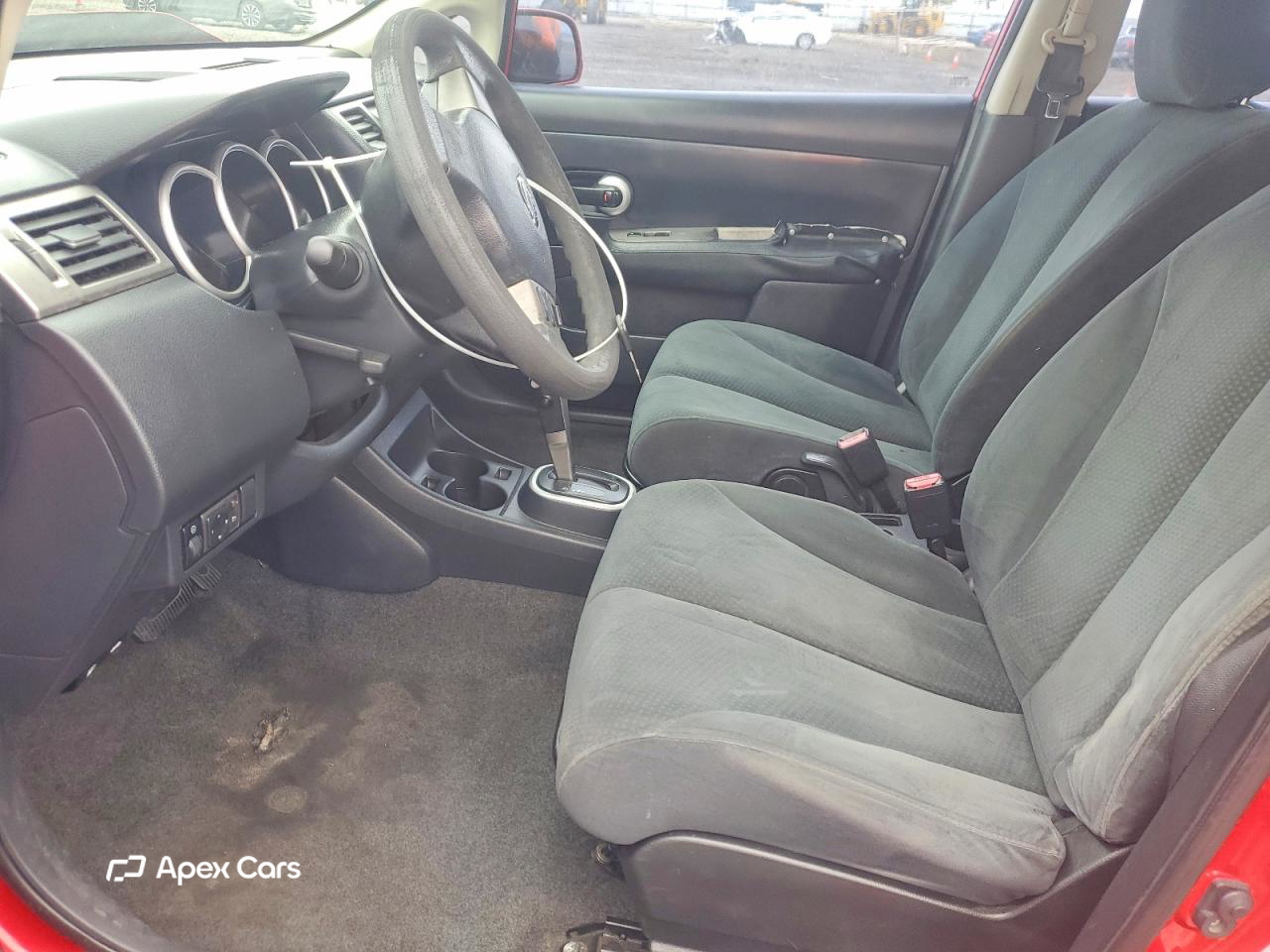 Nissan Versa 2011