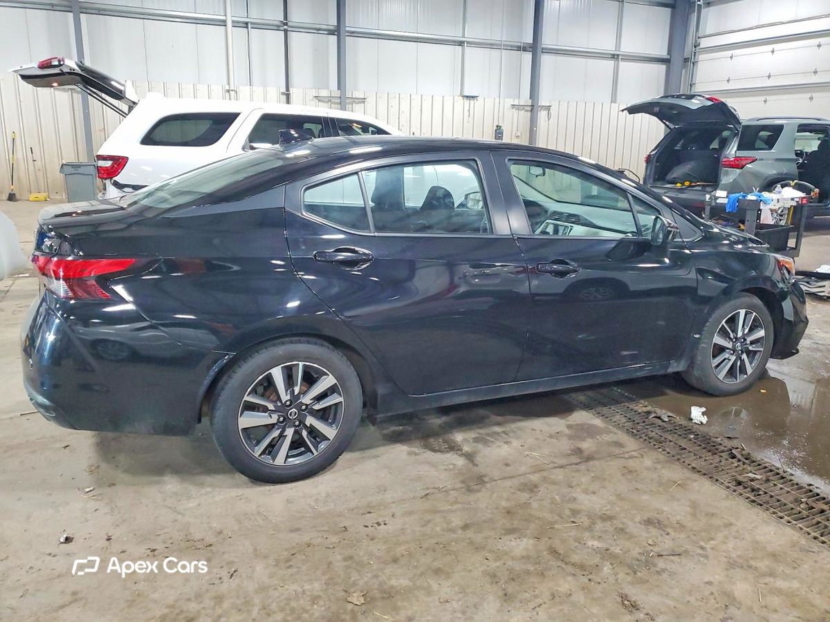Nissan Versa 2021