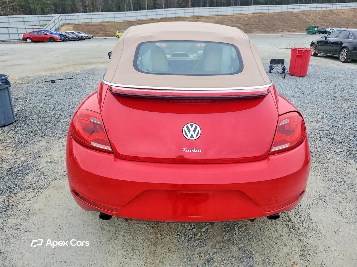 Volkswagen Beetle 2013