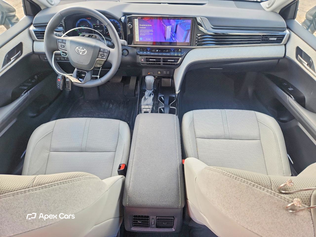 Toyota Camry 2025