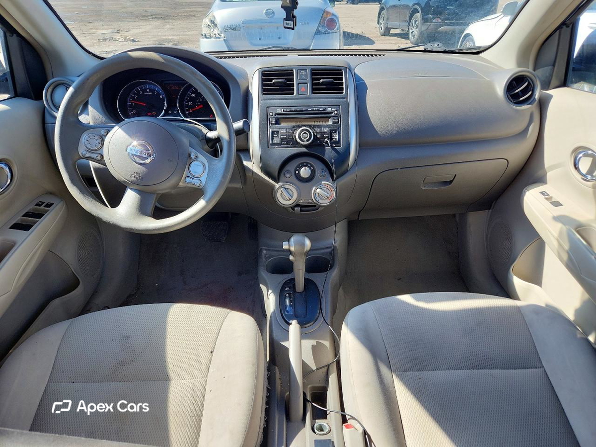 Nissan Versa 2012