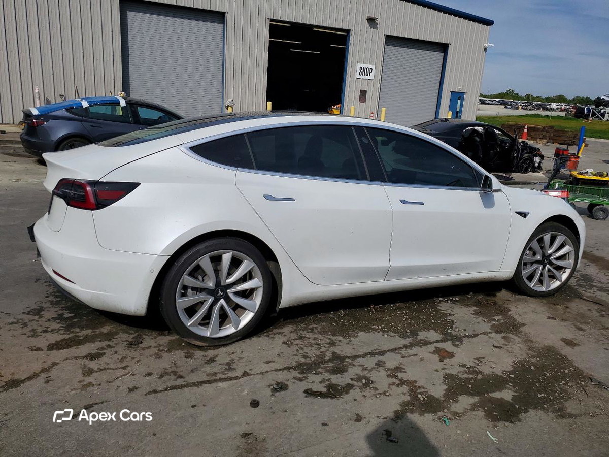 Tesla Model 3 2020