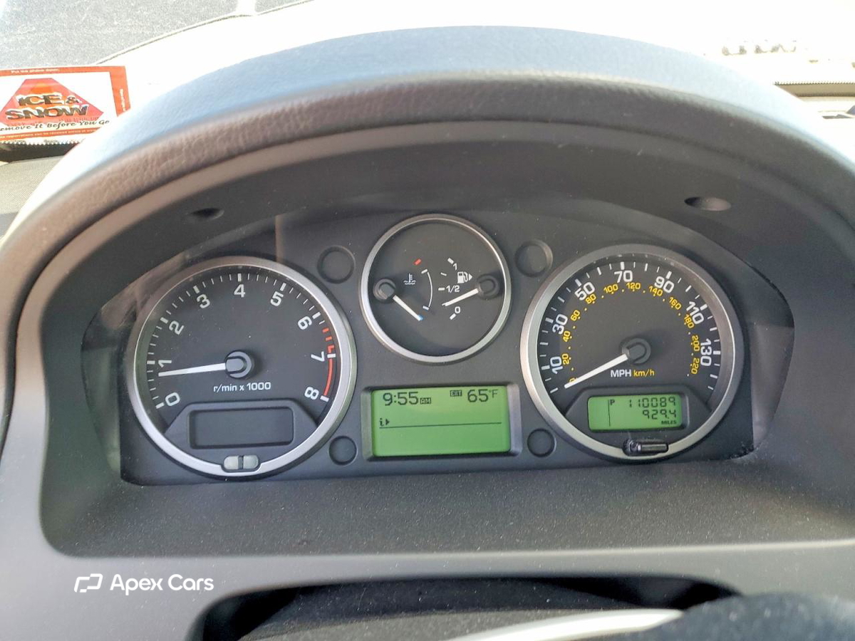 Land Rover LR2 2011
