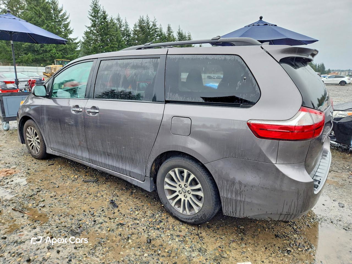 Toyota Sienna 2018