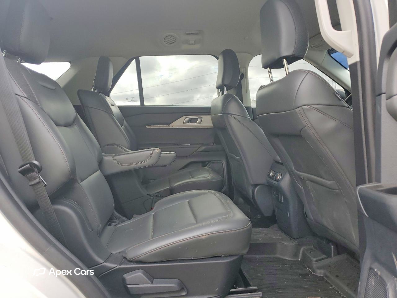 Ford Explorer 2025