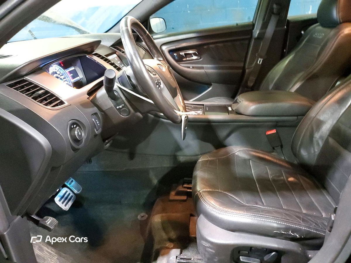 Ford Taurus 2015