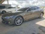 Tesla Model S 2016