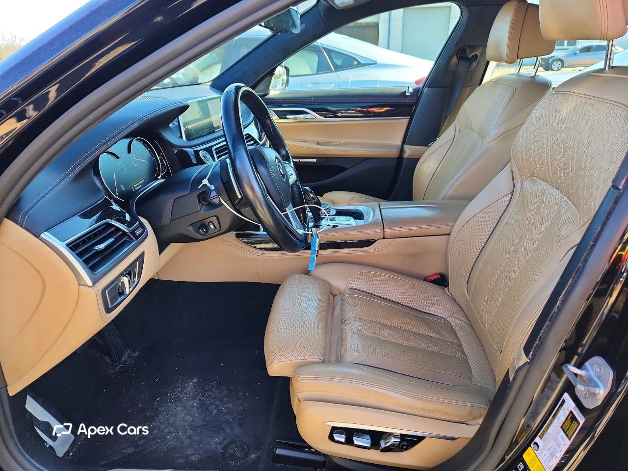 BMW Series 7 2016