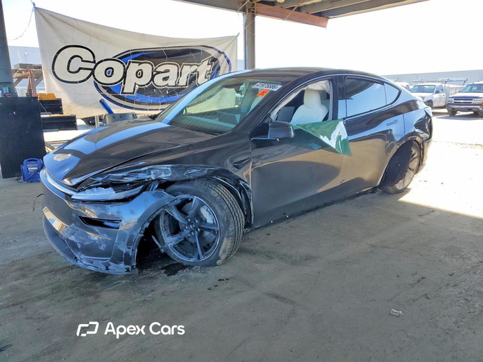 2026 Tesla Model Y - Image 1 of 5