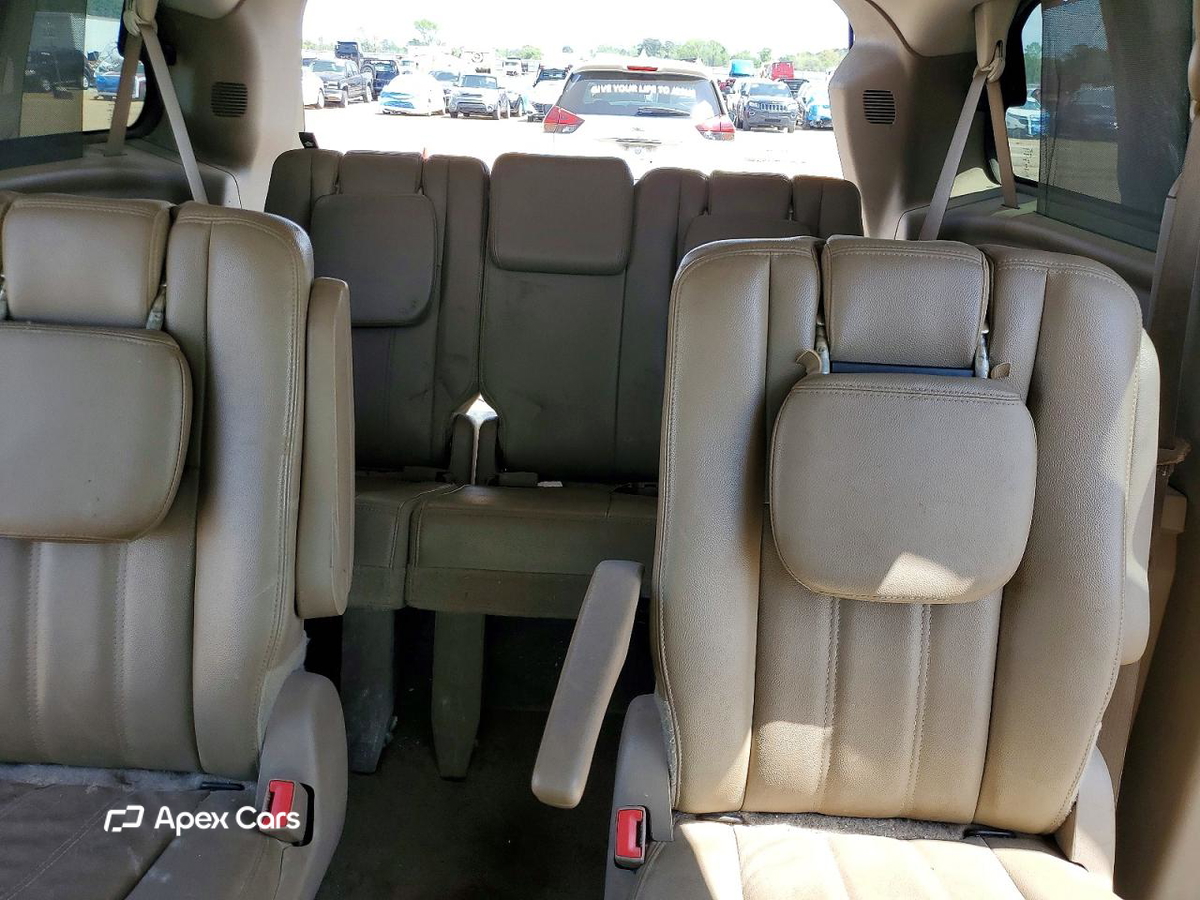 Chrysler Voyager 2015