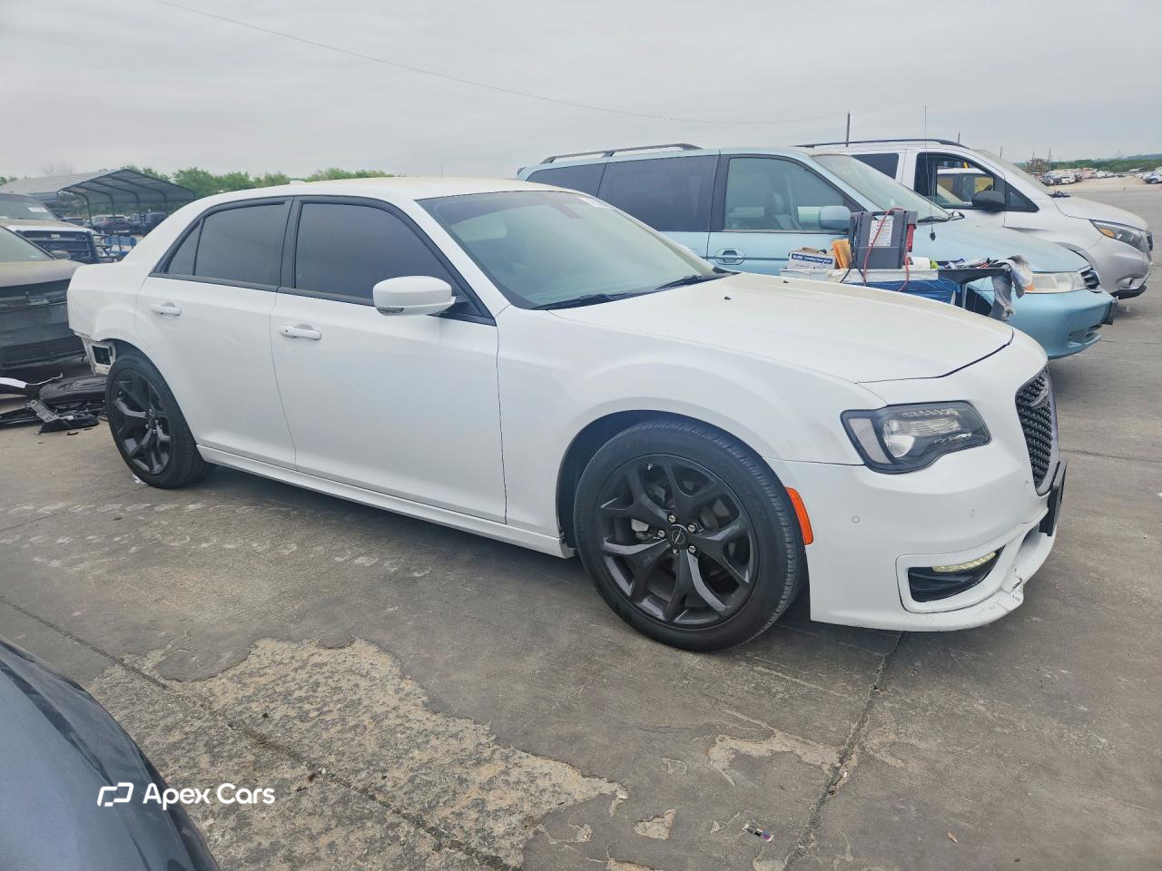 Chrysler 300 2022
