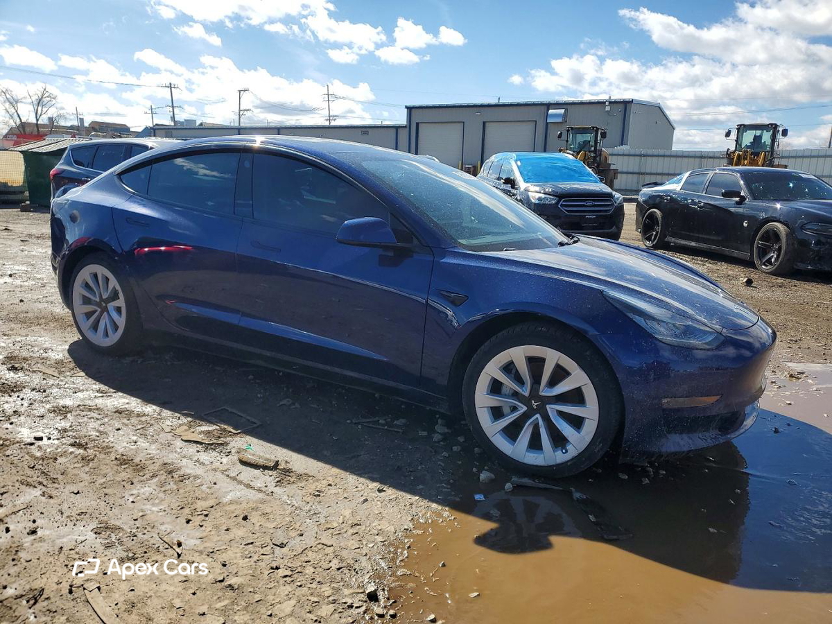 Tesla Model 3 2021