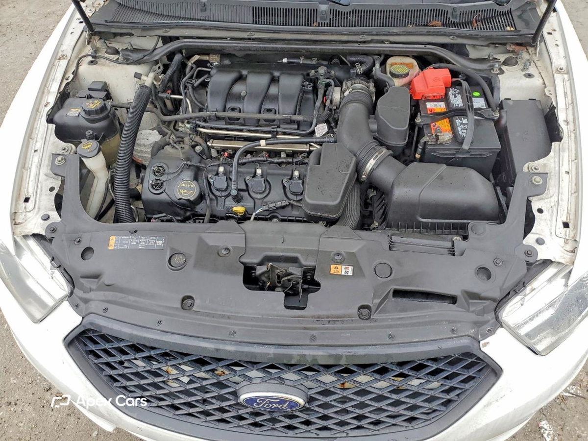 Ford Taurus 2016