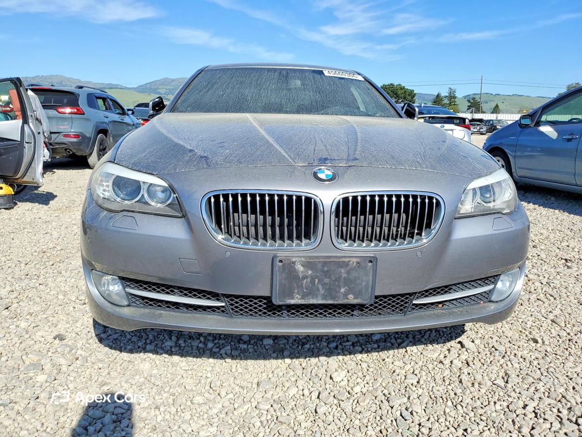 BMW Series 5 2012