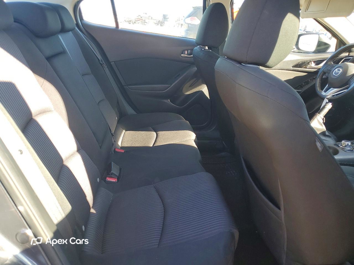 Mazda 3 2015