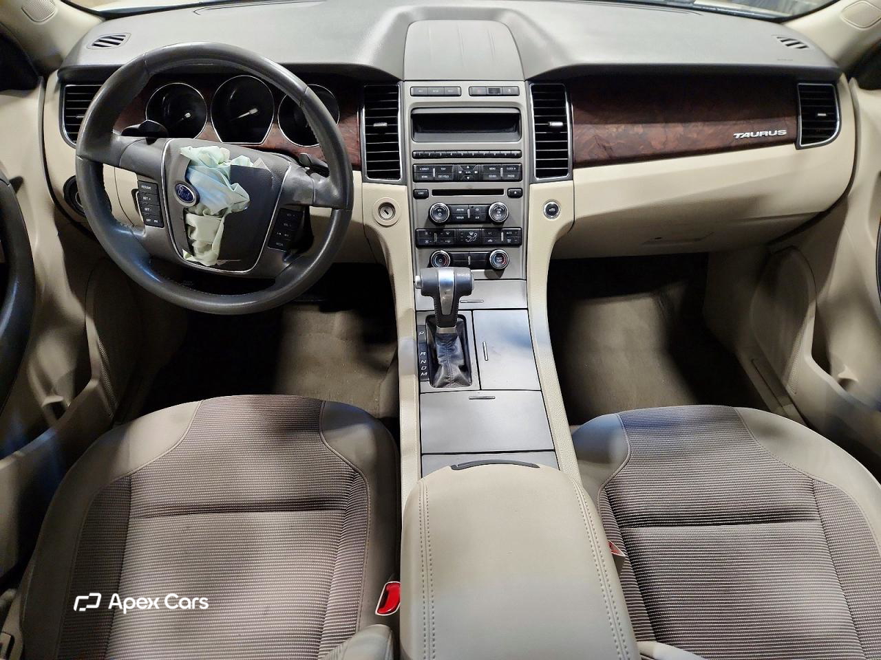 Ford Taurus 2010