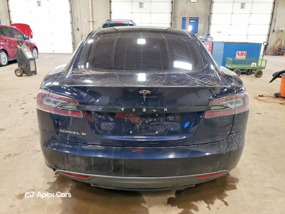 Tesla Model S 2012