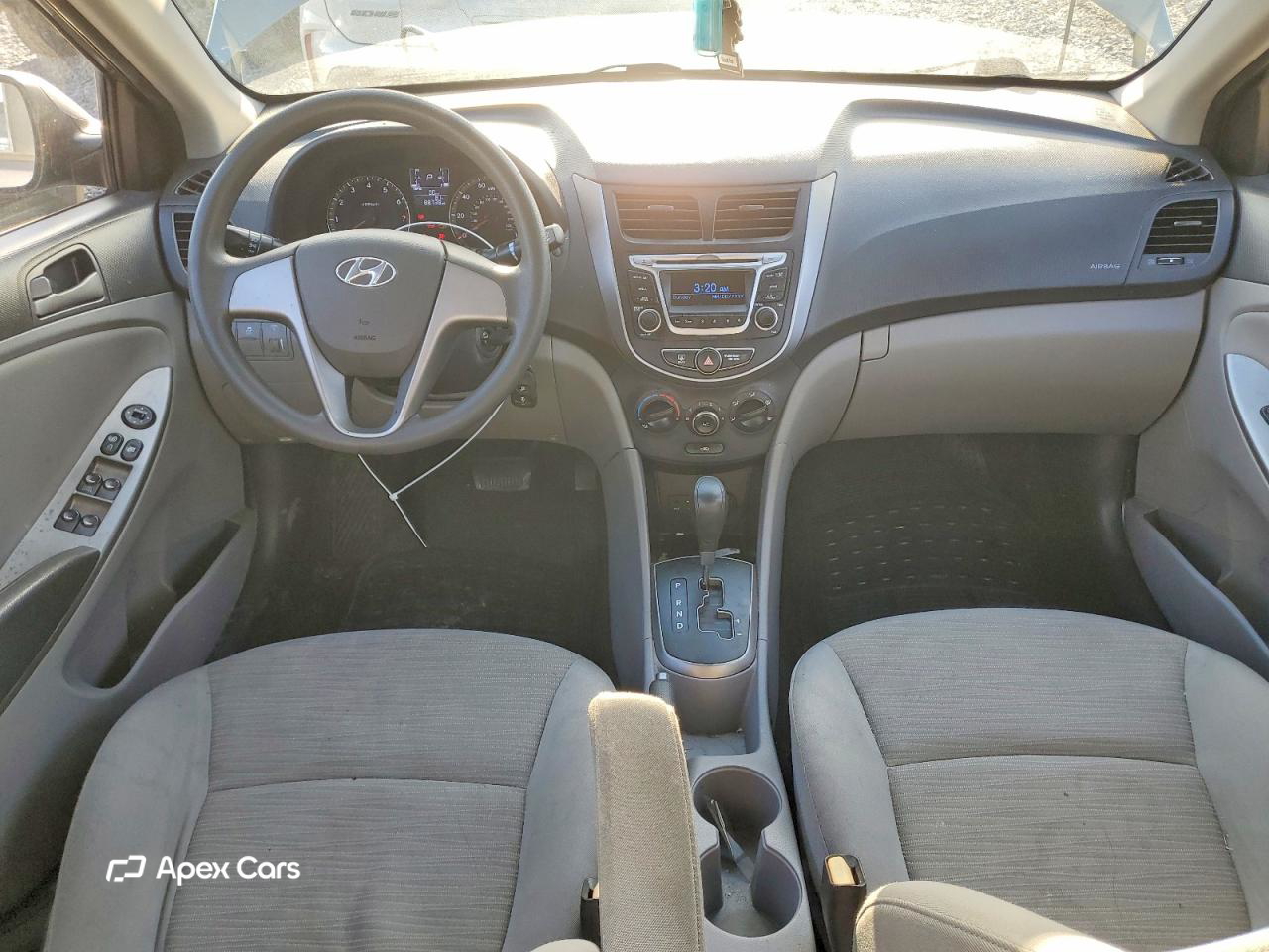 Hyundai Accent 2015