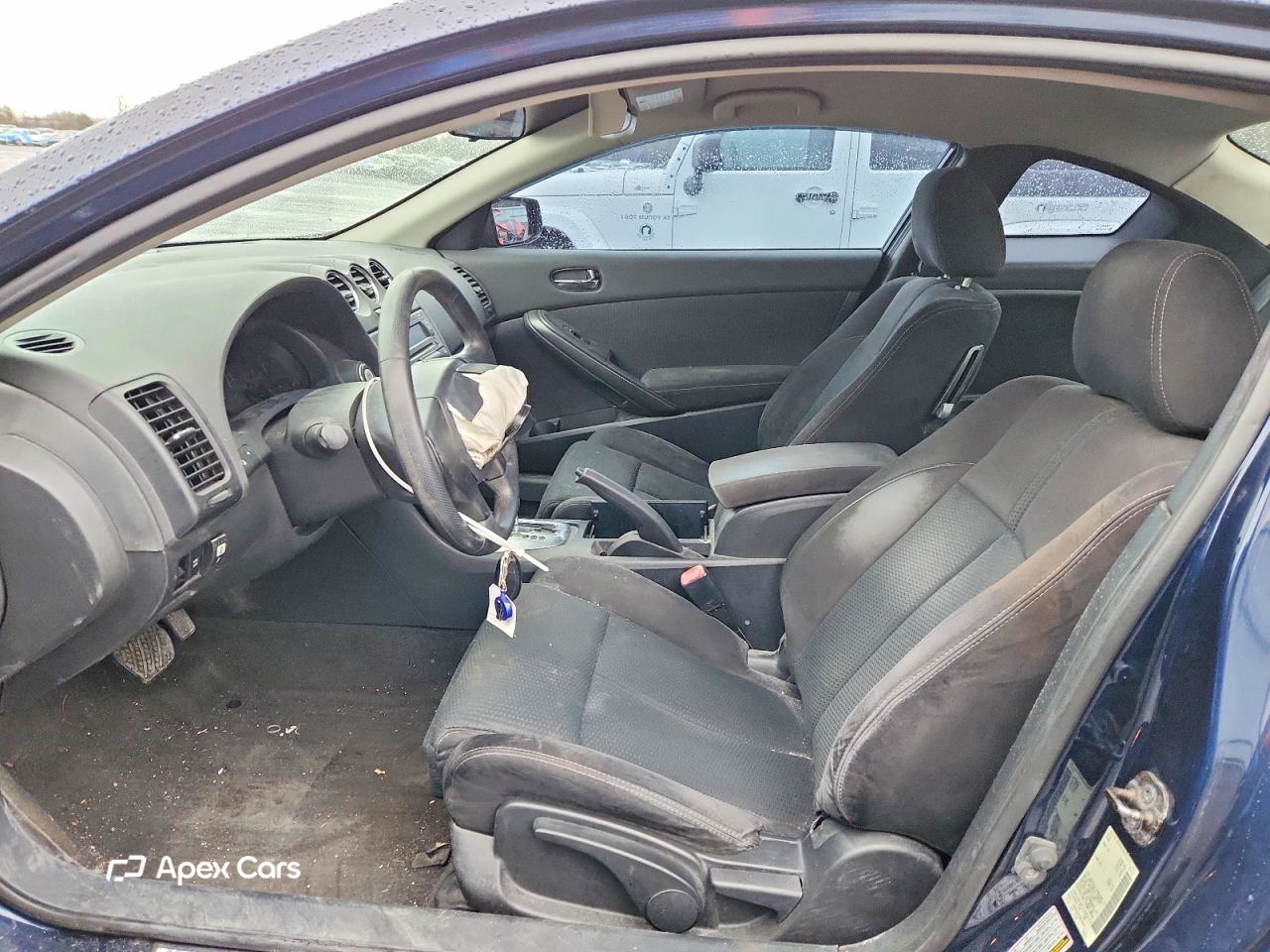 Nissan Altima 2010