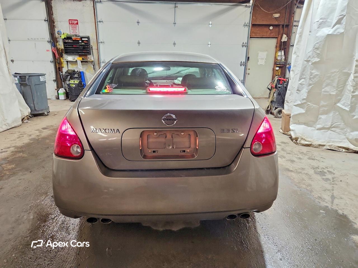Nissan Maxima 2005