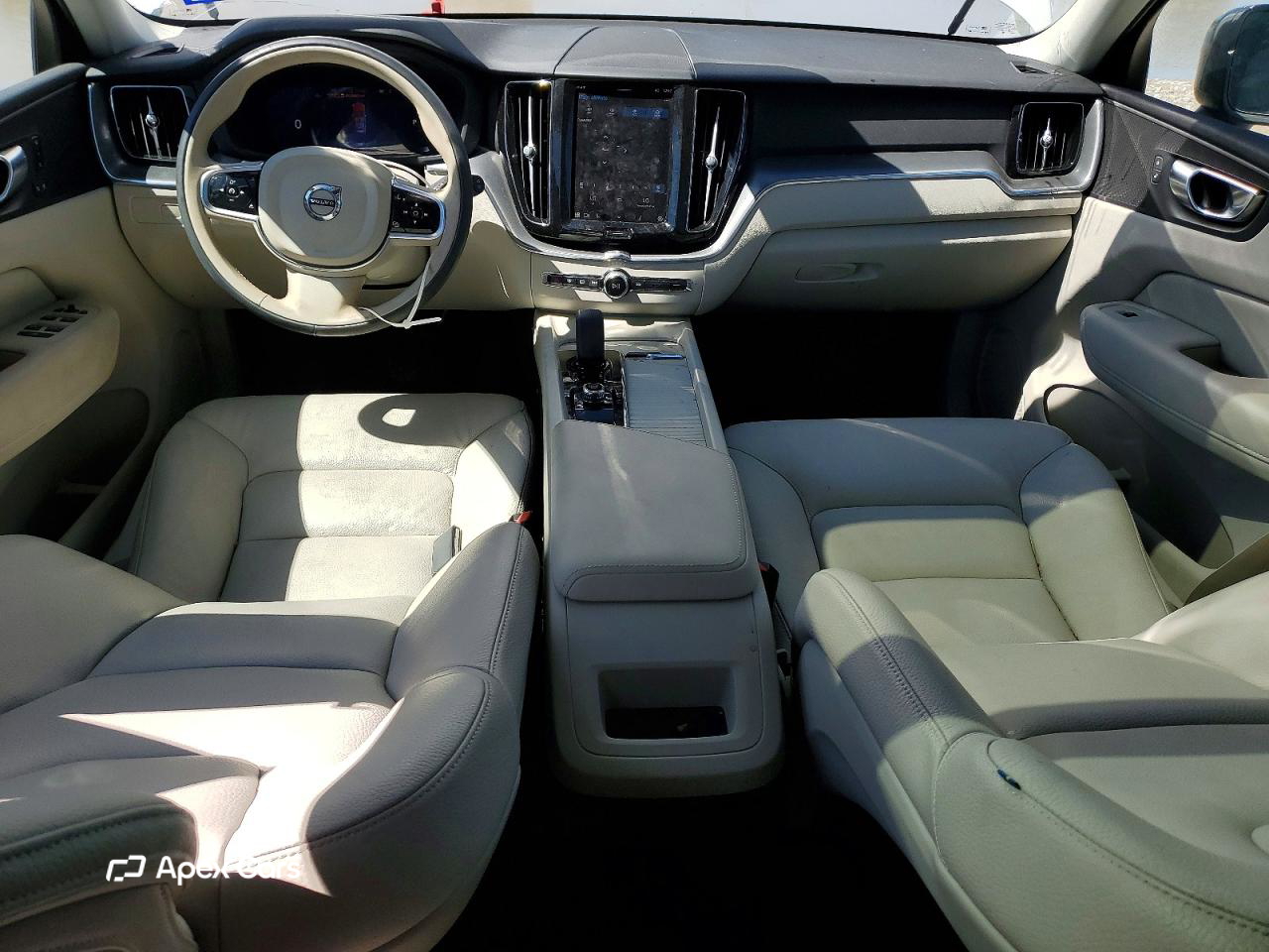 Volvo XC60 2025