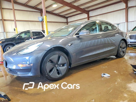 Tesla Model 3 2018 - Image 1 of 13