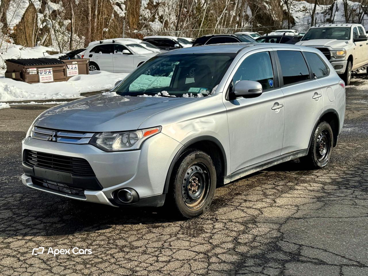 Mitsubishi Outlander 2015
