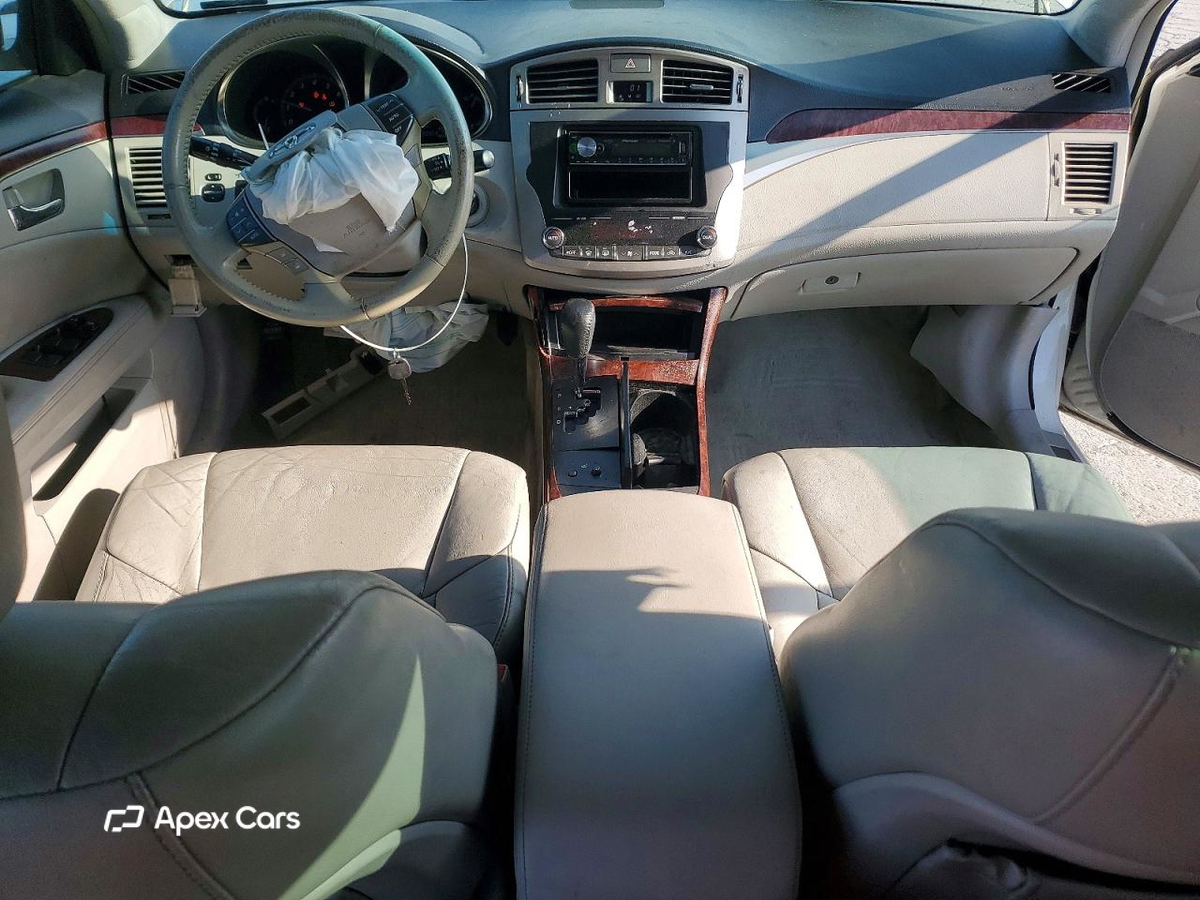 Toyota Avalon 2011