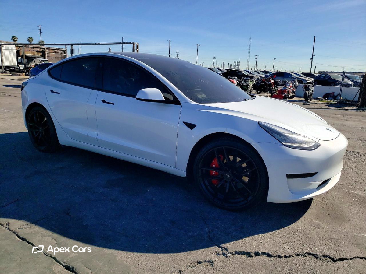 Tesla Model 3 2020