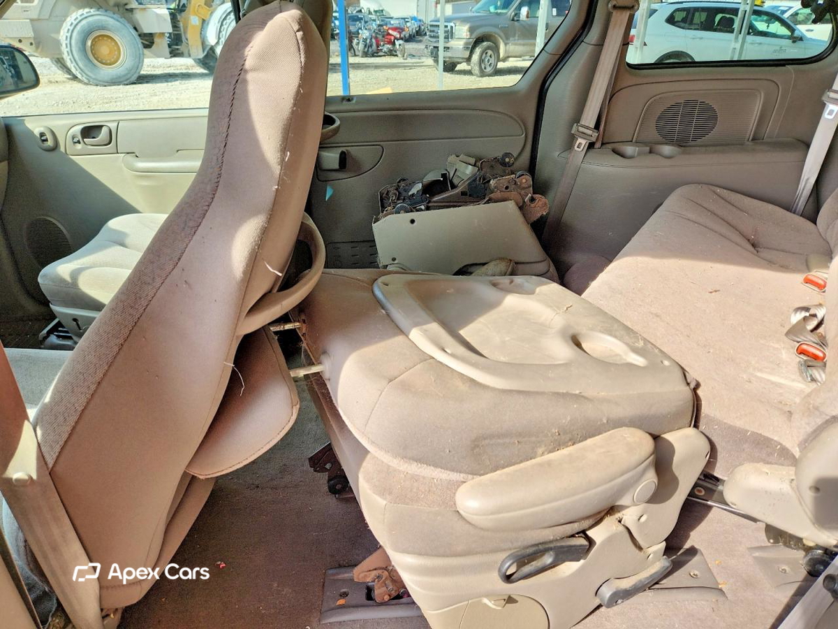 Dodge Caravan 2003