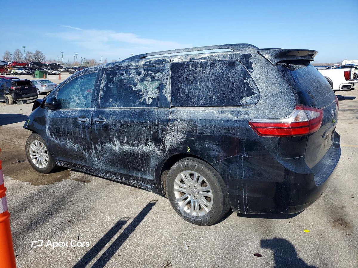 Toyota Sienna 2016