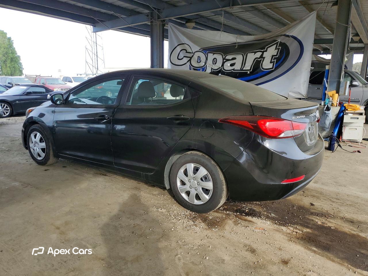 Hyundai Elantra 2016