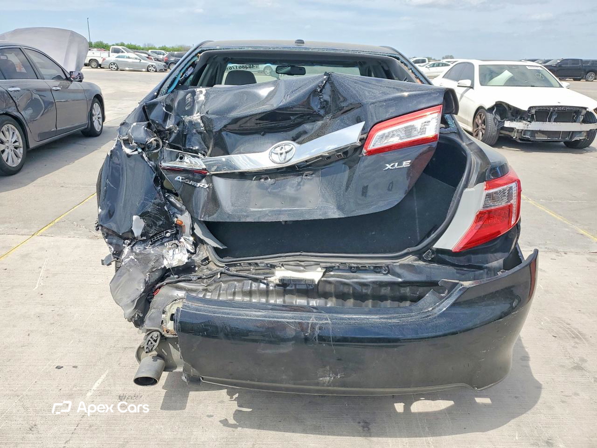 Toyota Camry 2012