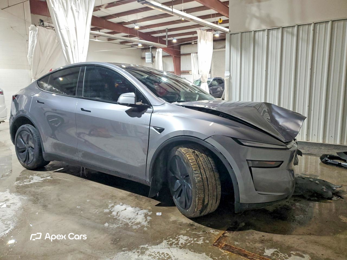 Tesla Model Y 2026