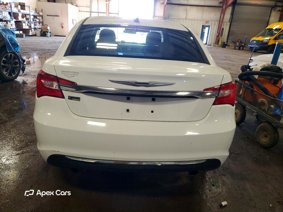 Chrysler 200 2013